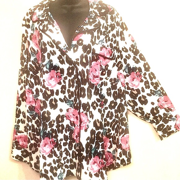 🆕🌼LANE BRYANT Animal Floral Print Top🌼 - Picture 7 of 12